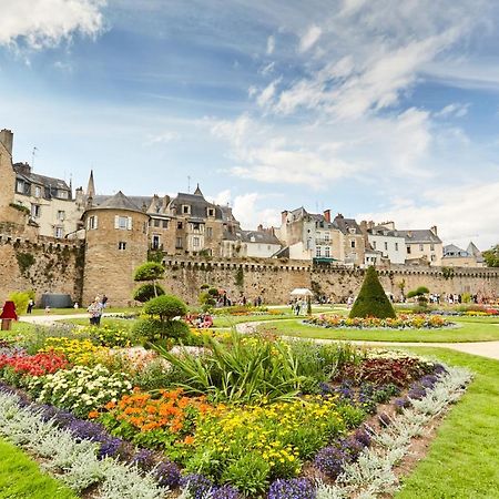 Appartamento Studio Tout Confort Avec Vue Cathedrale A St Patern Vannes-Centre Esterno foto