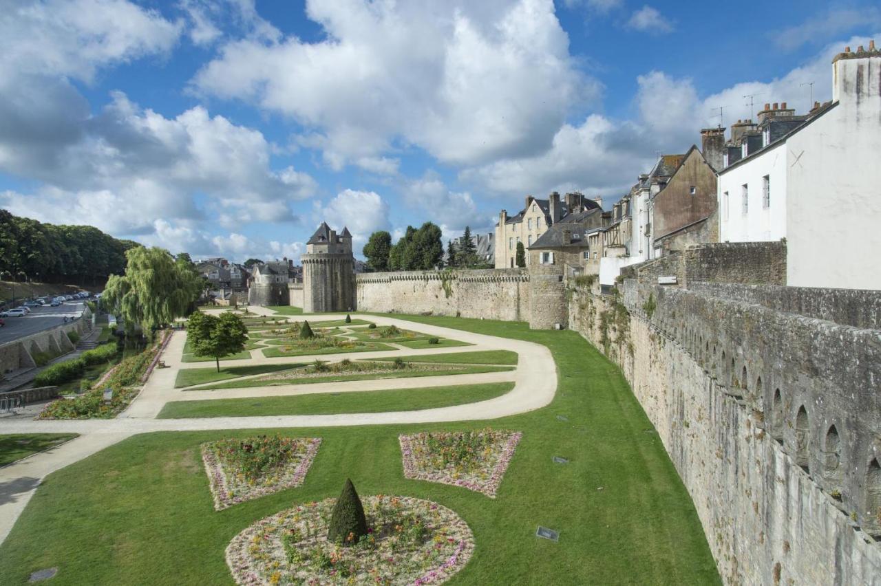 Appartamento Studio Tout Confort Avec Vue Cathedrale A St Patern Vannes-Centre Esterno foto